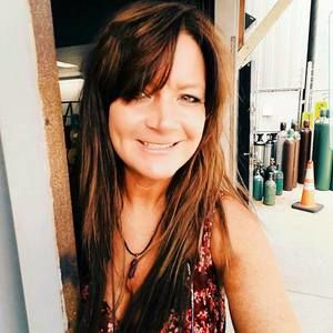 Meet your Posher, April